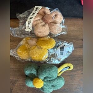 Floral Hair Clips Set in Green, Yellow, and Brown